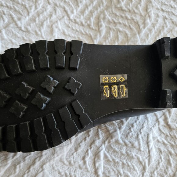 Madewell - The Corinne Lugsole Loafer - Picture 4 of 5